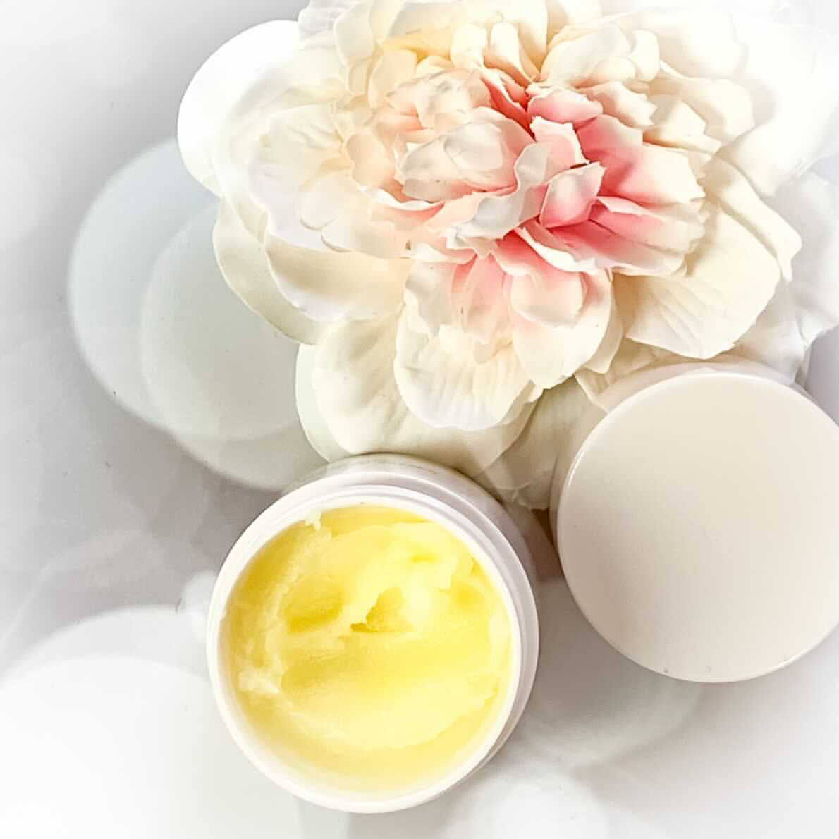 Makeup Meltaway Cleansing Balm with Bilberry & Moringa Seed Extracts